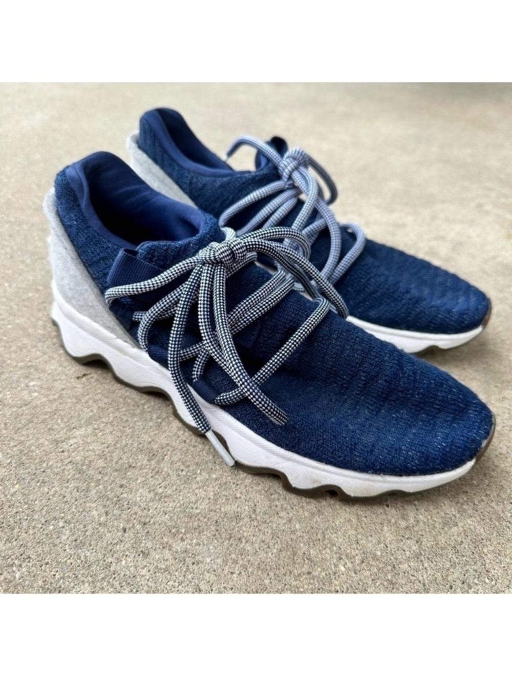 Sorel Kinetic Lace Up Sneakers Womens Six 6 Blue White